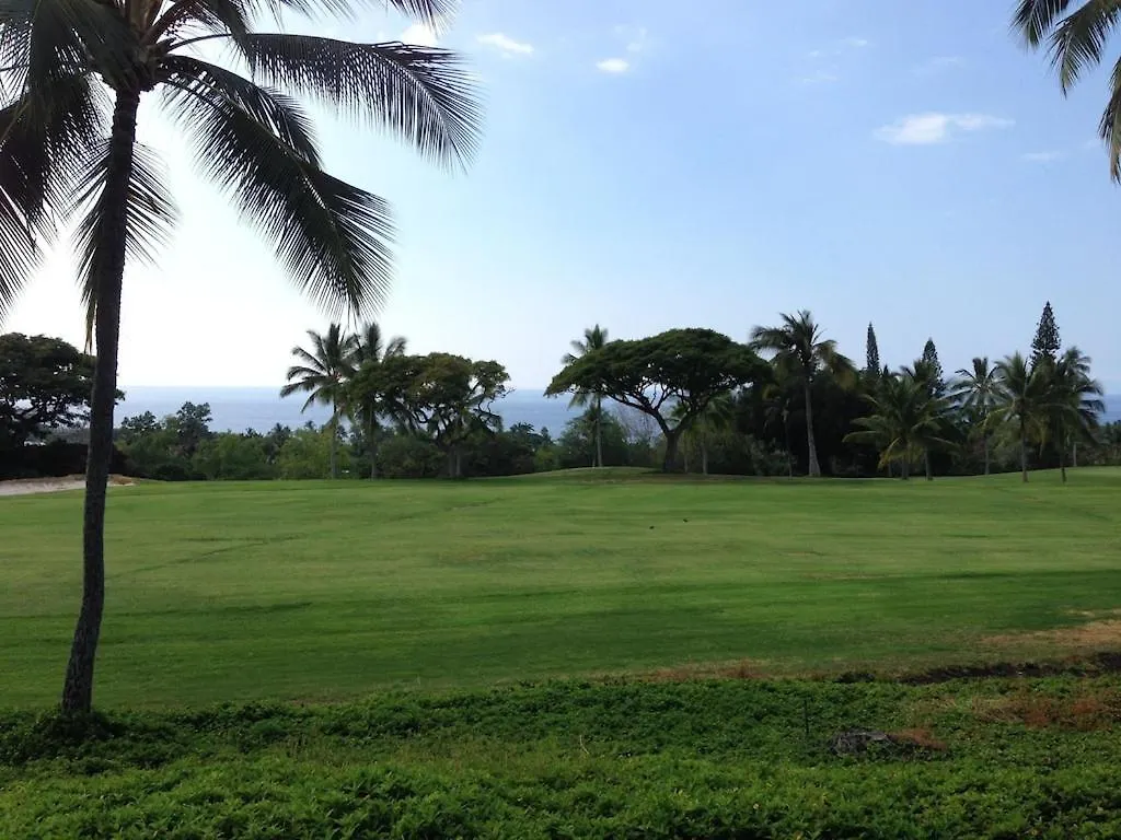 Just Remodeled-Amazing Ocean Views Over Lush Golf Course-Country Club Villas 320 Kailua