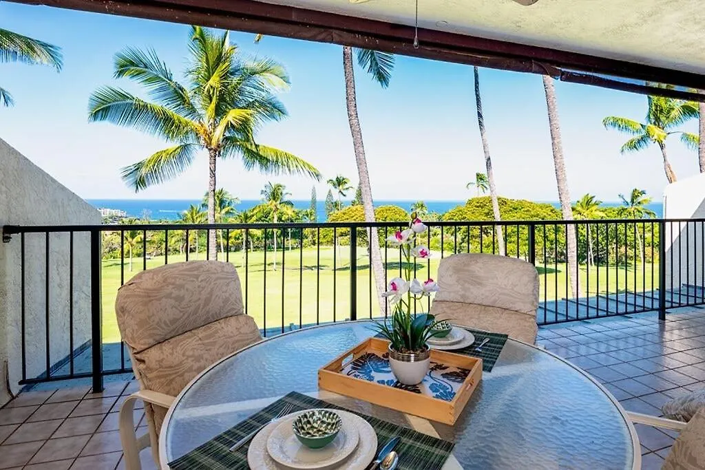 Just Remodeled-Amazing Ocean Views Over Lush Golf Course-Country Club Villas 320 Kailua-Kona Holiday home