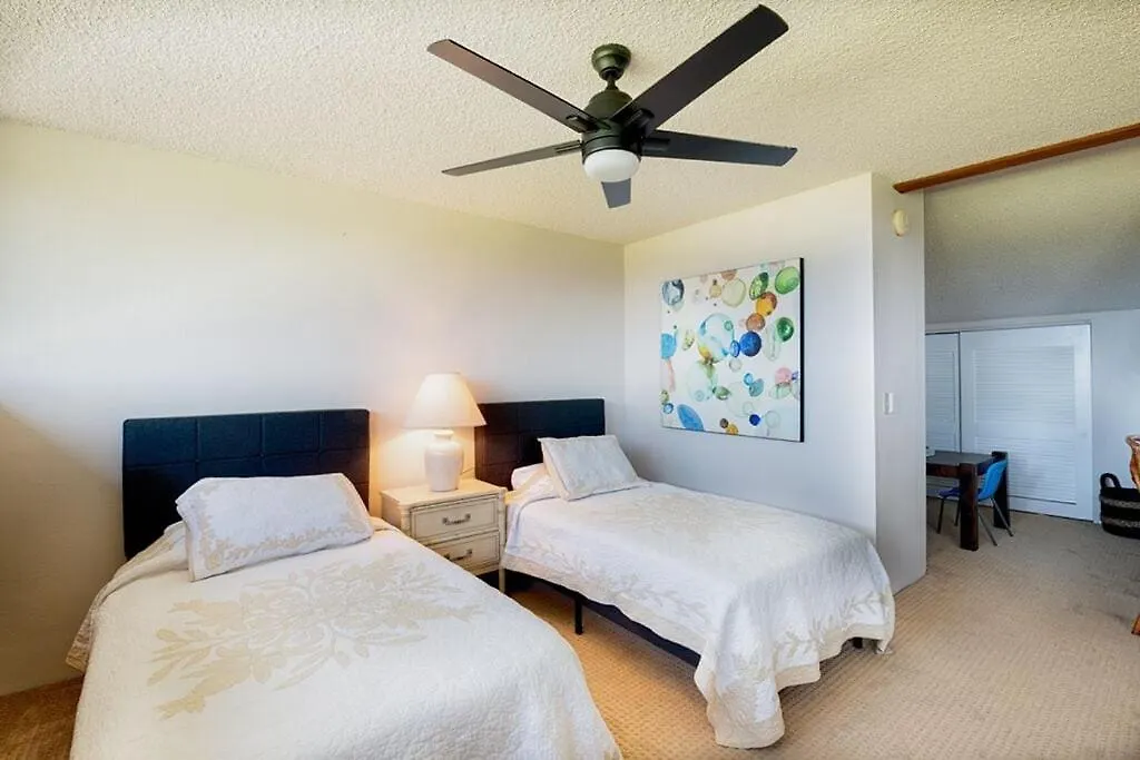 Just Remodeled-Amazing Ocean Views Over Lush Golf Course-Country Club Villas 320 Kailua-Kona 0*,  United States