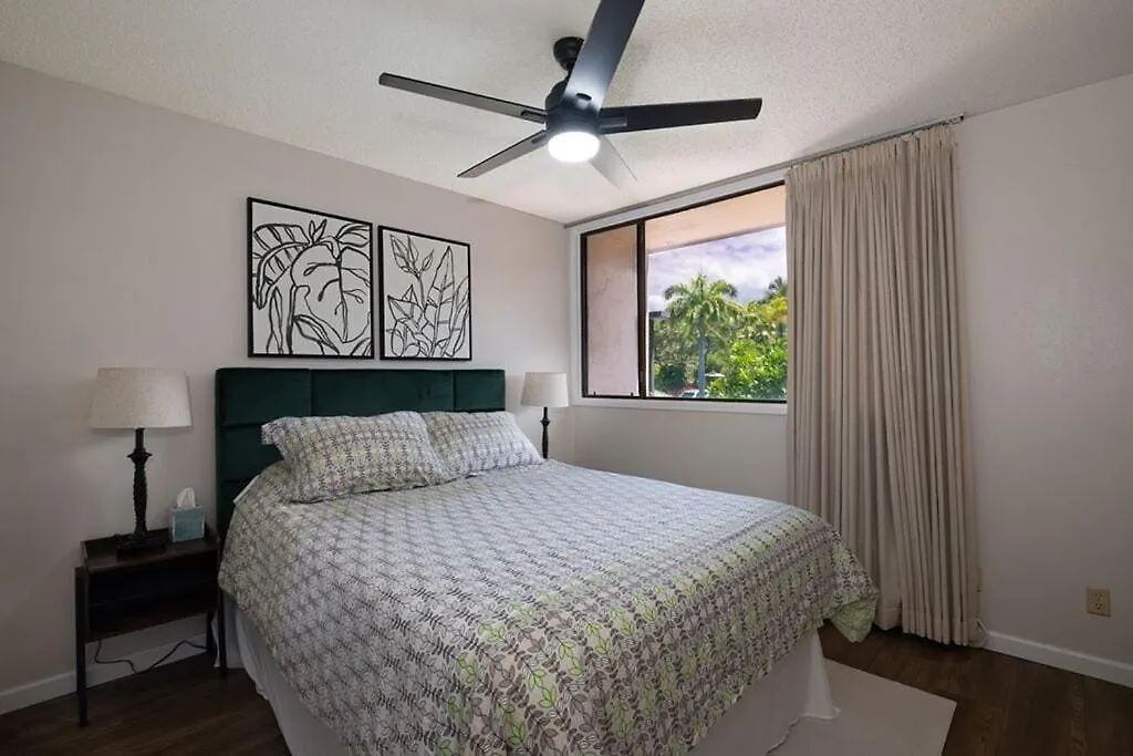 Just Remodeled-Amazing Ocean Views Over Lush Golf Course-Country Club Villas 320 Kailua-Kona Holiday home