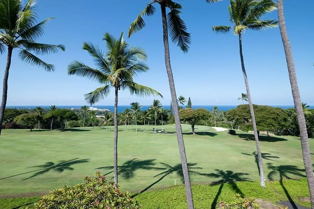 Holiday home Just Remodeled-Amazing Ocean Views Over Lush Golf Course-Country Club Villas 320 Kailua-Kona United States