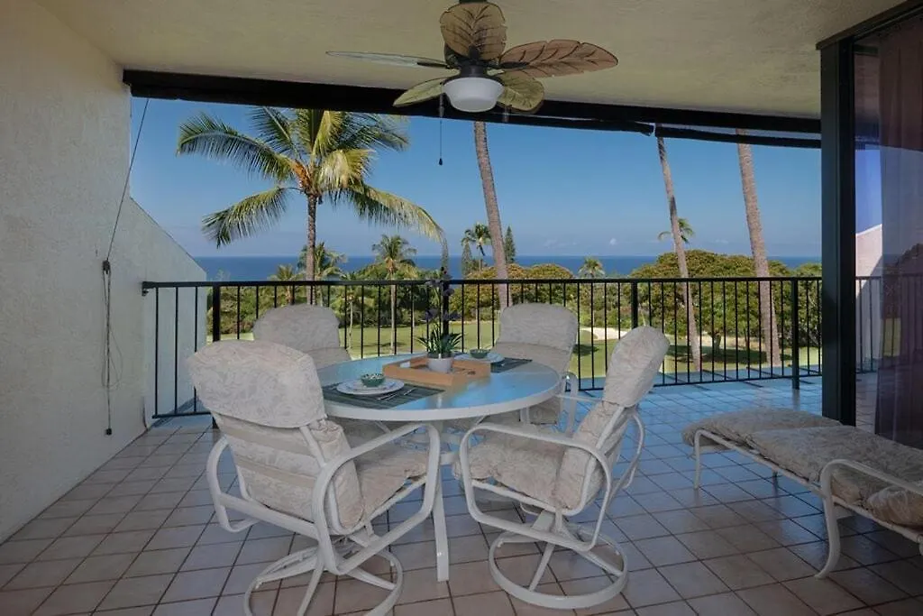 Holiday home Just Remodeled-Amazing Ocean Views Over Lush Golf Course-Country Club Villas 320 Kailua-Kona